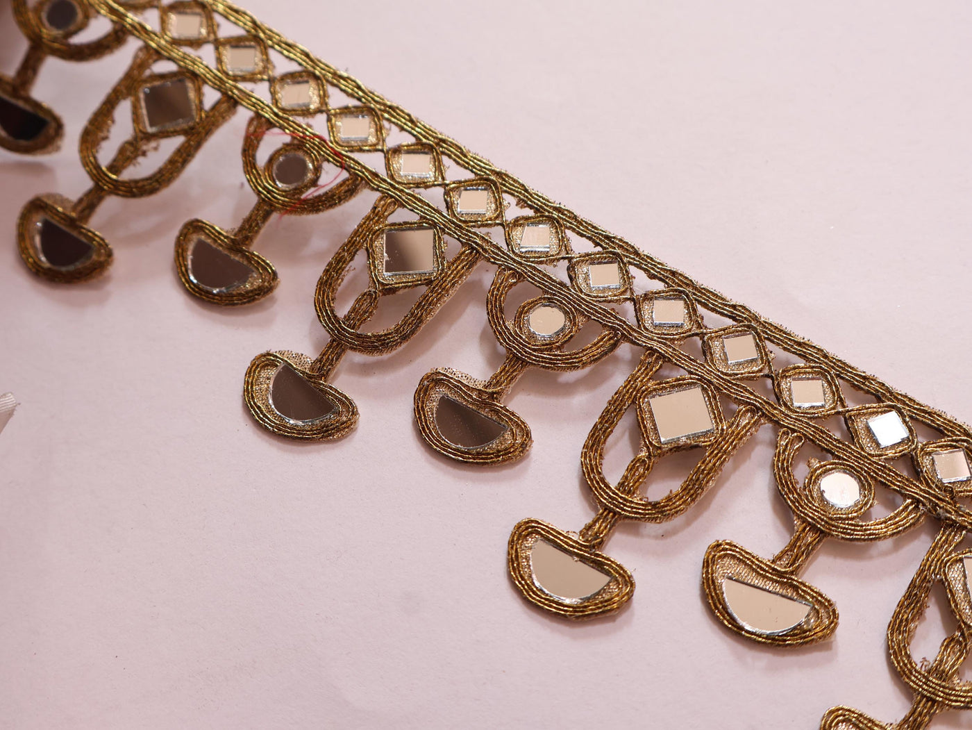 Antique Gold Fringe Mirror Border: Borde Espejo, Waist Belt Trim