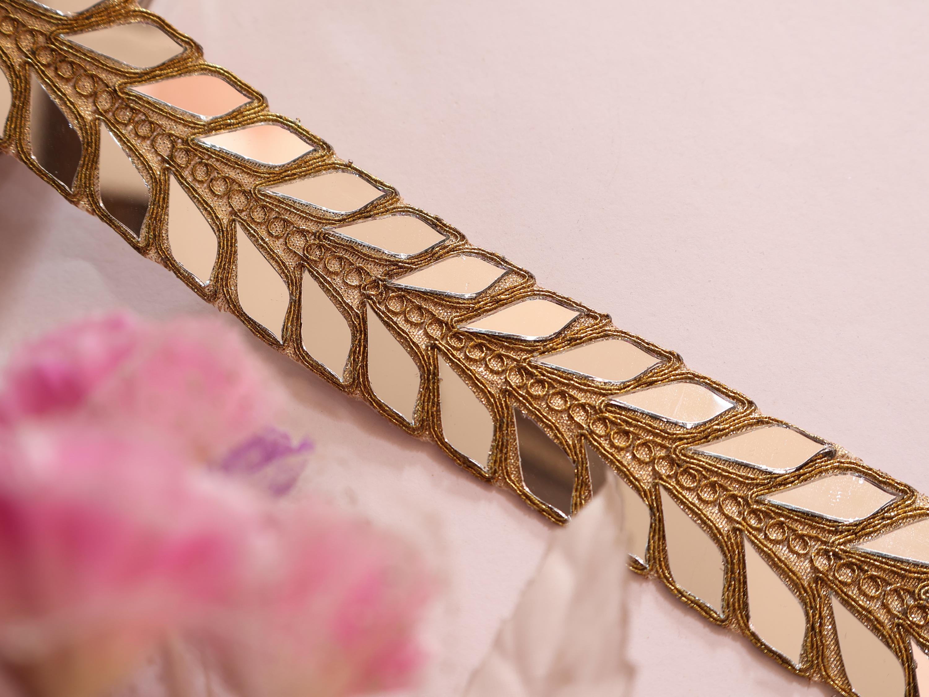 Antique Gold Designer Mirror Cutwork Trim: Indian Vine Lace Border