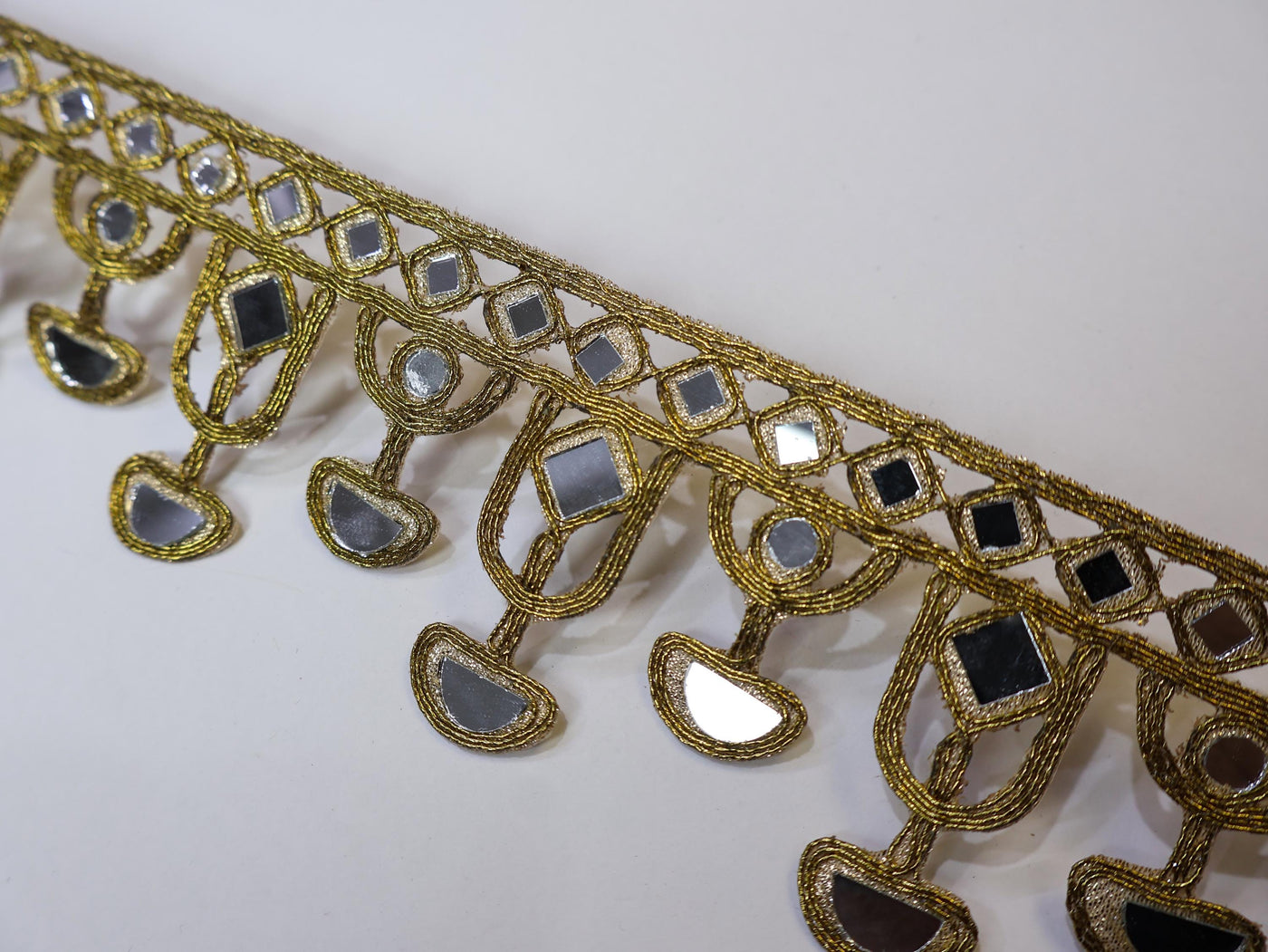Antique Gold Fringe Mirror Border: Borde Espejo, Waist Belt Trim