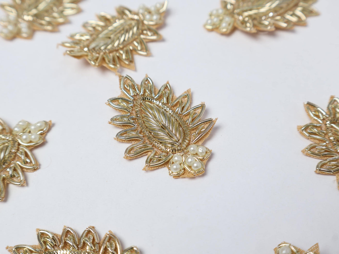 25 Pc - Pale Gold Leaf Floral Zardozi Applique Sew On Patch