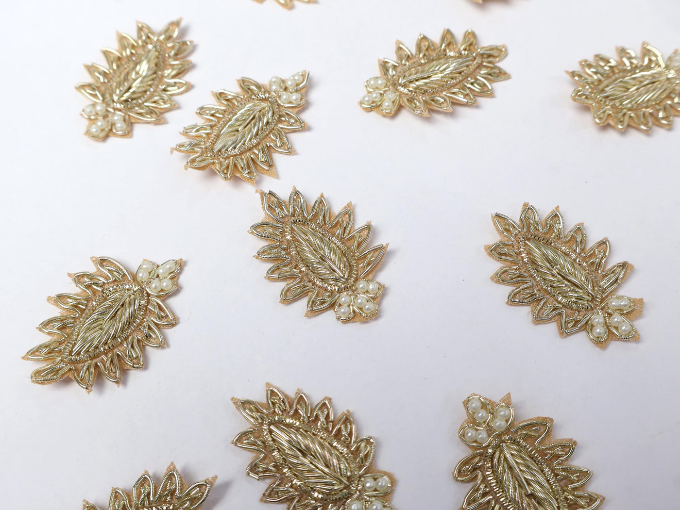 25 Pc - Pale Gold Leaf Floral Zardozi Applique Sew On Patch