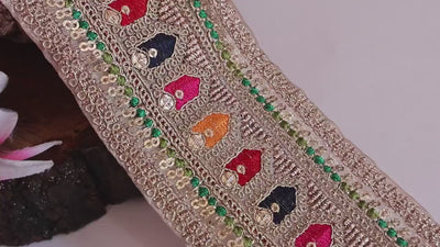 4 Yards Antique Gold Sabyasachi Indian Border Lace: 7cm Wide